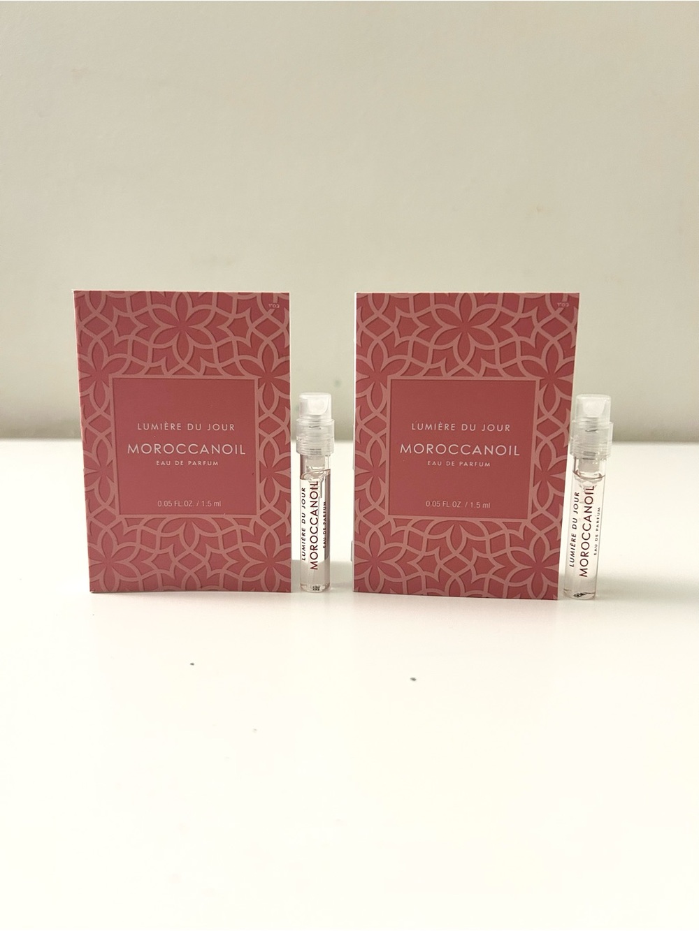 🌸MOROCCAN OIL Lumiere Du Jour EDP Vial Spray Sample 1.5 mL x 2